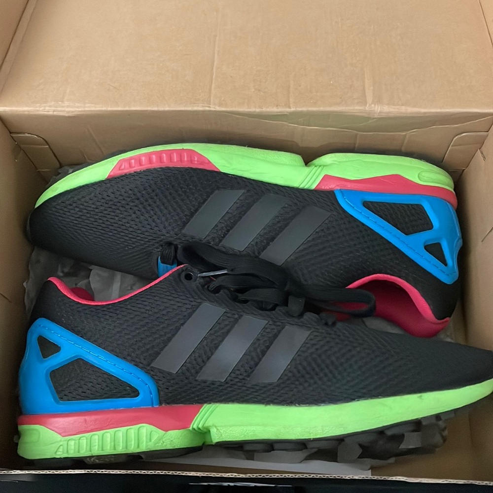 Adidas Men Torsion Sneakers Size 9